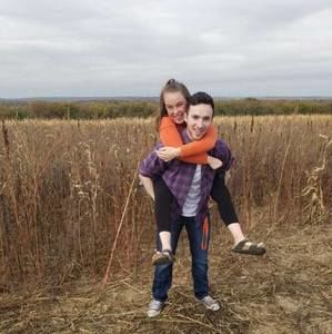 Meet your Posher, Cameron